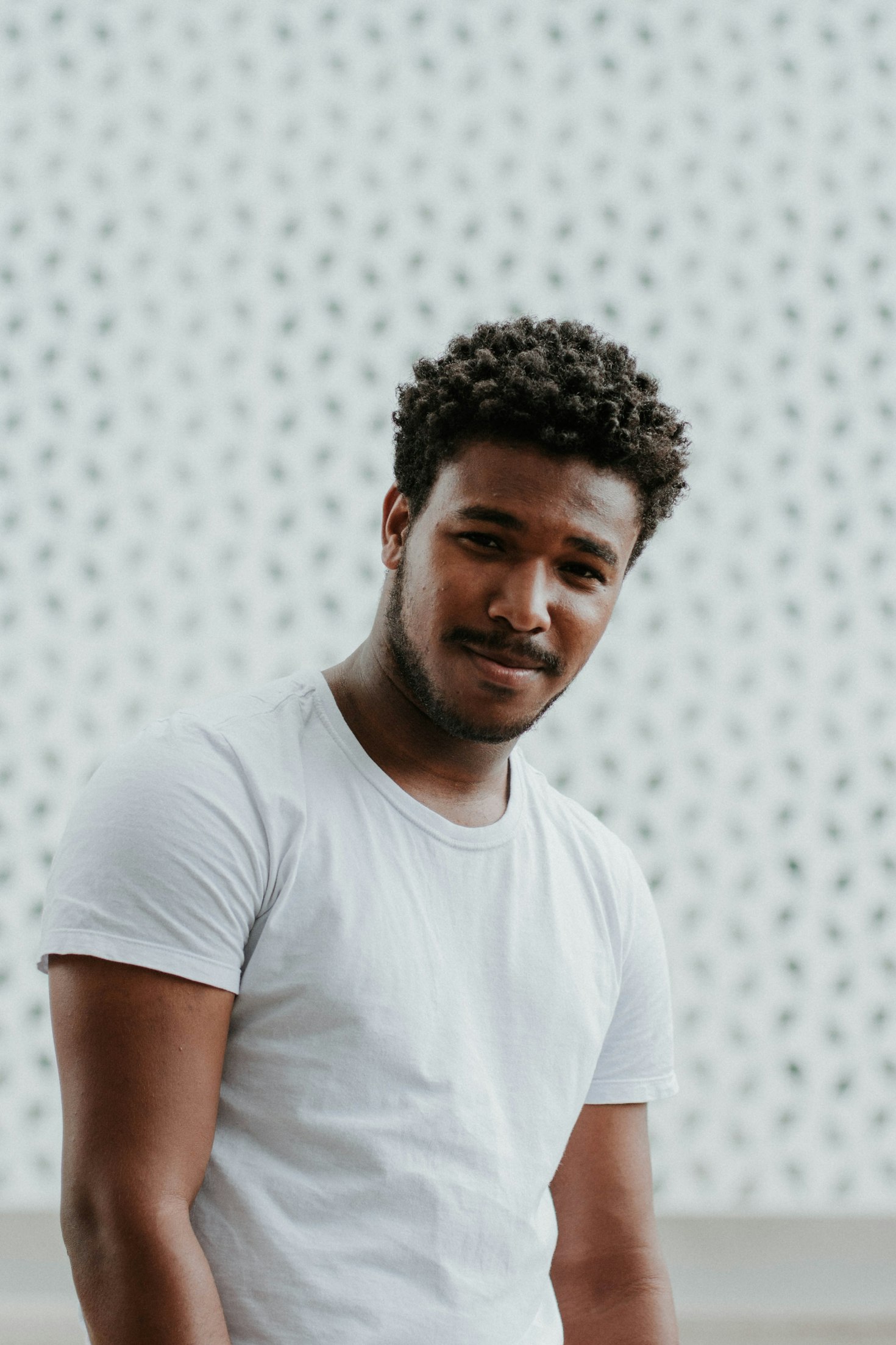 山东富彬劳务有限公司 - 会议室环境